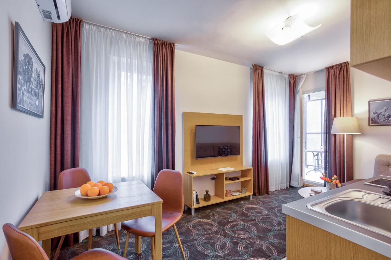 Booking Apartments Белград Екстер'єр фото
